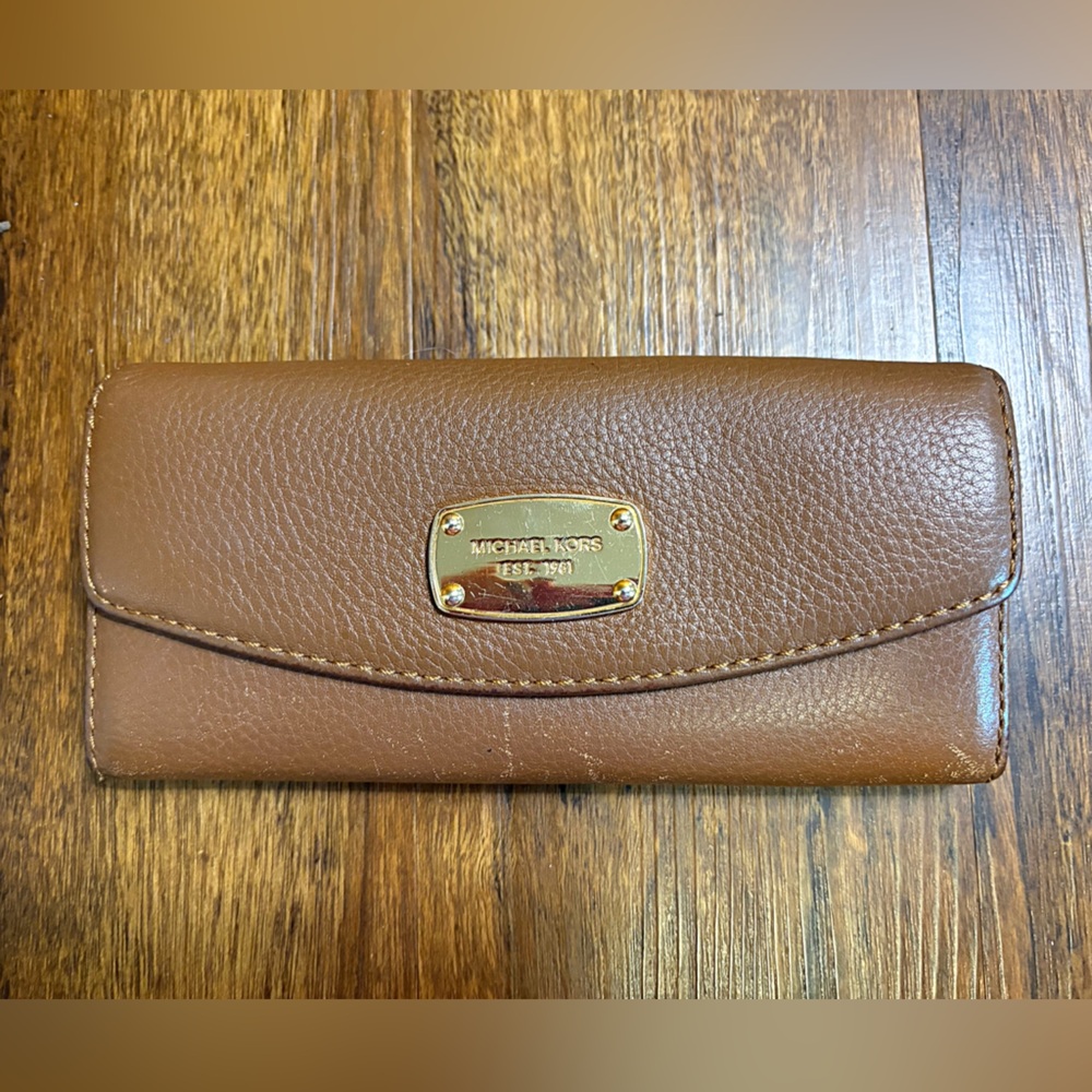 ♥️💖 Michael Kors Wallet Large Brown Pebbled Leather & Gold Hardware